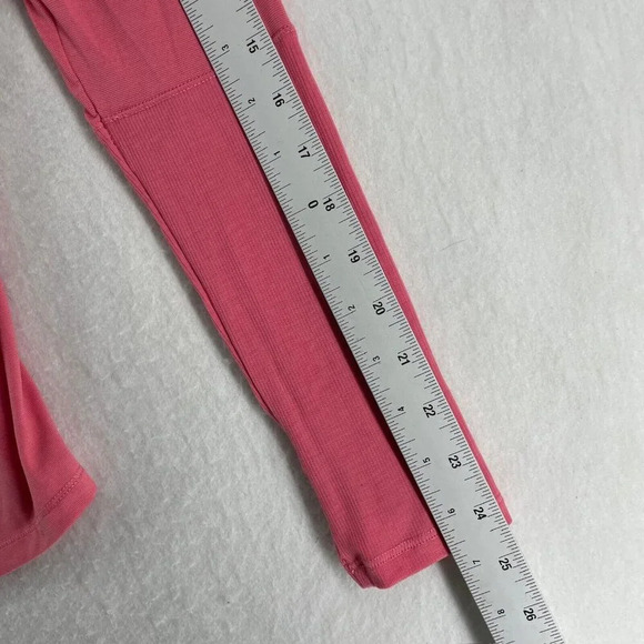 The North Face Shirt Women's Sz XS Pink Round Neck Athletic Pullover Long Sleeve - Picture 4 of 10